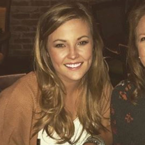 Meet your Posher, Emily - Picture 1 of 1